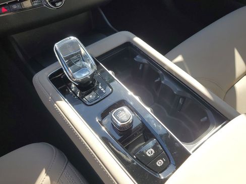 New 2026 Volvo XC90 T8 Core AWD/4WD image 10