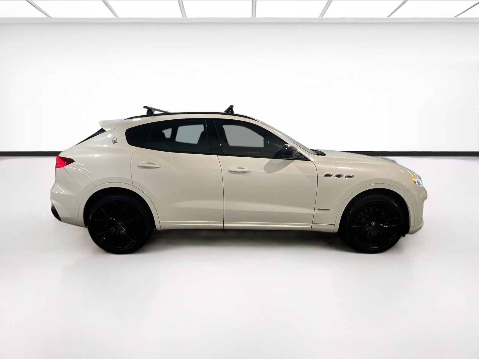 Used 2020 Maserati Levante S GranSport AWD/4WD image 26