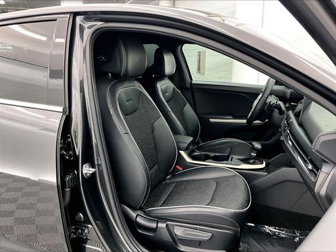 Used 2025 Kia K4 GT-Line w/ GT-Line Sunroof Package FWD image 6
