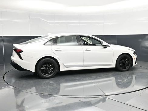 Used 2025 Kia K5 LXS image 12