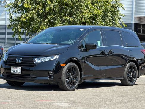 Used 2024 Honda Odyssey Sport image 8