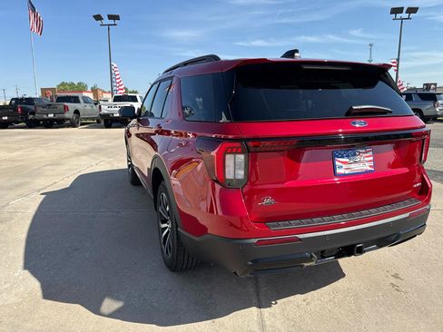 New 2026 Ford Explorer ST-Line AWD/4WD image 9