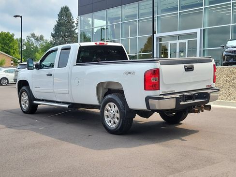 Used 2013 GMC Sierra 3500 SLE w/ SLE Preferred Package AWD/4WD image 4