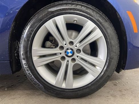 Used 2018 BMW 330i xDrive Sedan w/ Premium Package image 9