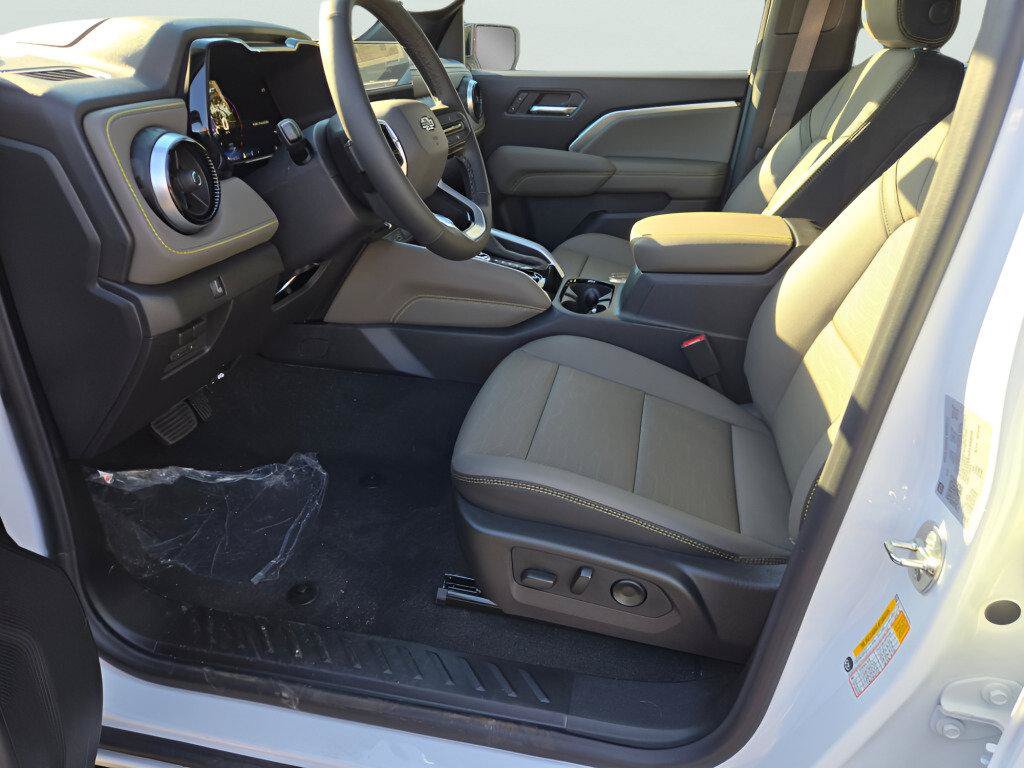 New 2026 Chevrolet Colorado ZR2 AWD/4WD image 28