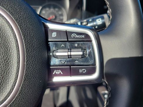Used 2021 Kia Sorento S image 13