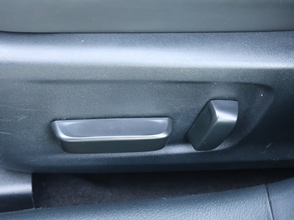 Used 2021 Lexus IS 300 w/ Accessory Package RWD image 14