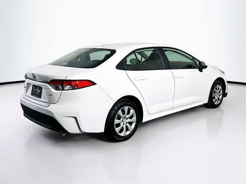 Used 2024 Toyota Corolla LE FWD image 9