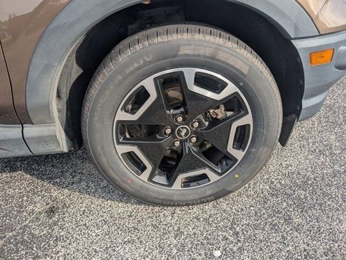 Used 2022 Ford Bronco Sport Outer Banks w/ Tech Package image 12