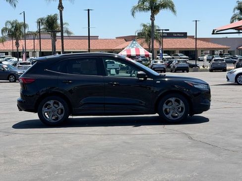 Used 2024 Ford Escape ST-Line w/ Equipment Group 301A FWD image 4