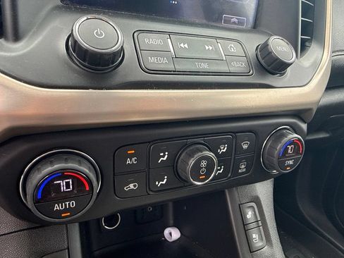 Used 2017 GMC Acadia Denali w/ Technology Package AWD/4WD image 17