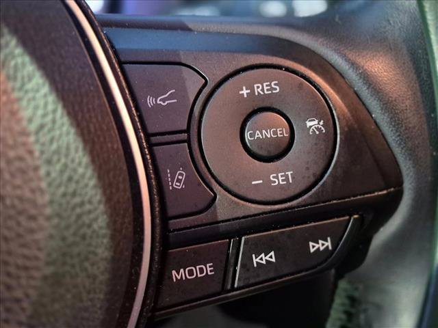 Used 2021 Toyota RAV4 XLE Premium AWD/4WD image 11
