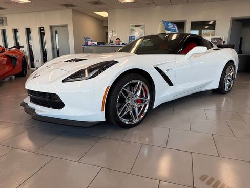 Used 2016 Chevrolet Corvette Stingray Coupe w/ 2LT Preferred Equipment Group image 39