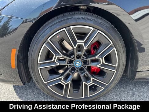 Used 2025 BMW i5 M60 w/ Executive Package image 11