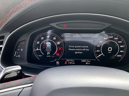 Used 2024 Audi RS Q8 image 26