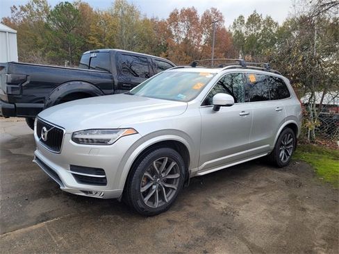 Used 2016 Volvo XC90 T6 Momentum w/ Momentum Plus Package image 3