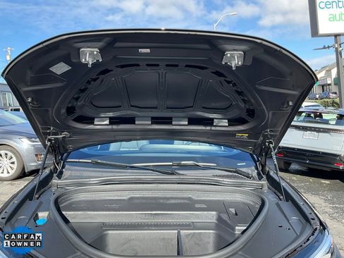 Used 2025 Audi Q6 e-tron Premium w/ Convenience Package image 12