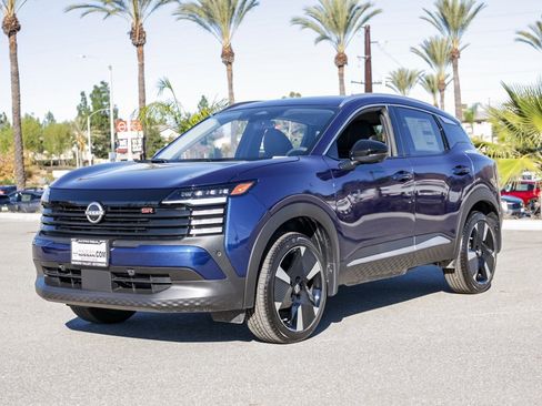 New 2026 Nissan Kicks SR image 8