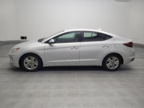 Used 2020 Hyundai Elantra SEL image 2