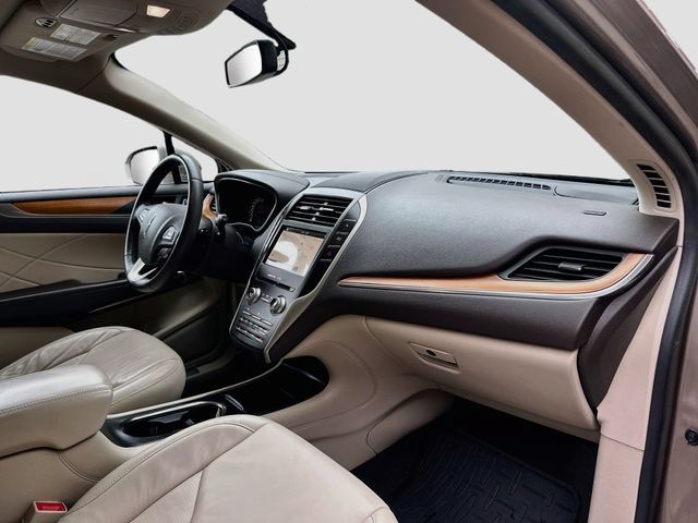 Used 2019 Lincoln MKC Select w/ Select Plus Package FWD image 31