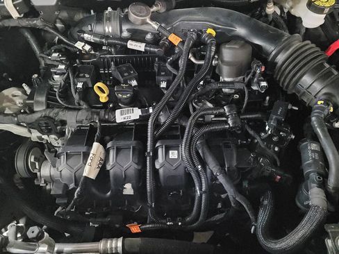 Used 2024 Ford Edge SEL image 30