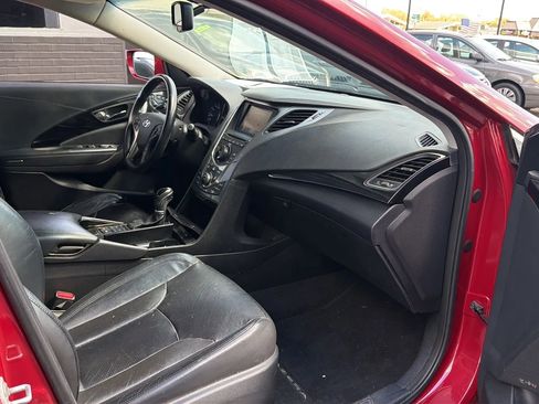 Used 2013 Hyundai Azera w/ Technology Pkg image 16