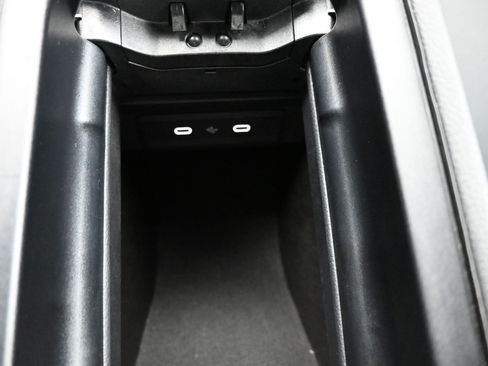 Used 2025 Mercedes-Benz CLA 250 image 20