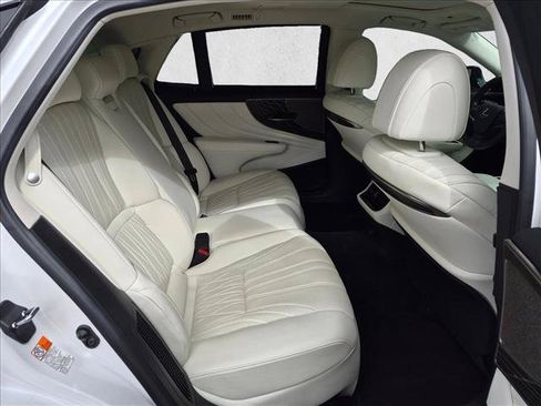 Used 2023 Lexus LS 500h AWD w/ Luxury Package image 18