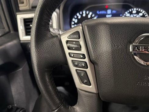 Used 2020 Nissan Titan SV w/ SV Convenience Package AWD/4WD image 21