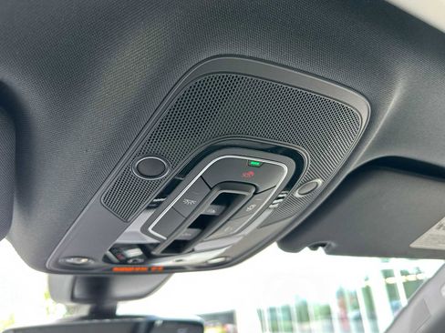 New 2025 Audi Q7 2.0T Premium image 33