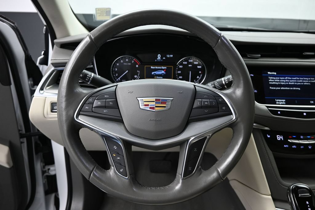 Used 2021 Cadillac XT5 Premium Luxury w/ LPO, Floor Liner Package AWD/4WD image 11