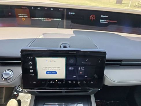 New 2025 Lincoln Nautilus Premier image 9