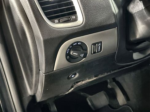 Used 2020 Dodge Durango SXT image 16