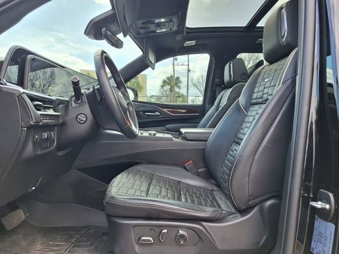 Used 2023 Cadillac Escalade ESV Sport Platinum w/ Heavy-Duty Trailer Package image 14