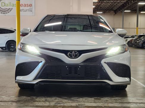 Used 2024 Toyota Camry XSE FWD image 2