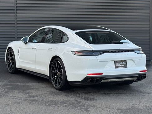 Certified 2023 Porsche Panamera GTS image 3