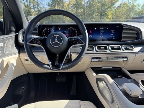 Certified 2025 Mercedes-Benz GLE 350 4MATIC image 19