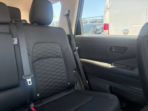 Used 2026 Nissan Pathfinder SV FWD image 50