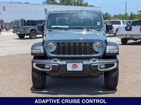 New 2025 Jeep Gladiator Sport image 2