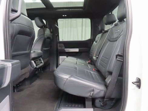 Used 2025 Ford F250 Platinum image 11