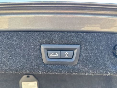 Used 2023 BMW 530i w/ Premium Package image 10