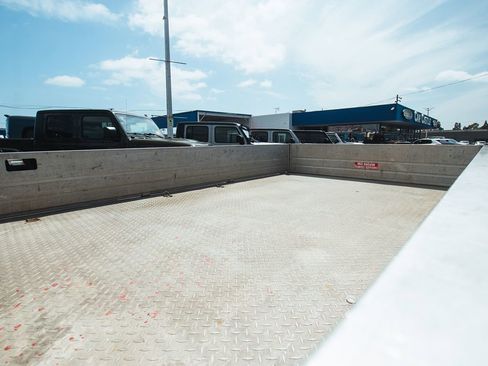 Used 2018 Ford Transit 250 138 image 13