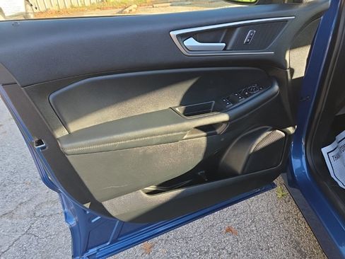 Used 2024 Ford Edge SEL image 10
