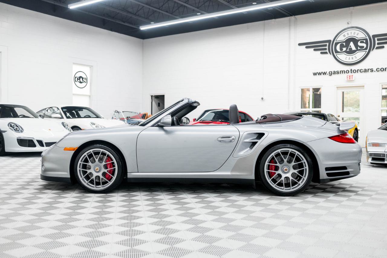 Used 2010 Porsche 911 Turbo AWD/4WD image 14