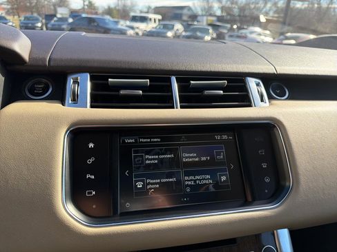 Used 2016 Land Rover Range Rover Sport HSE image 20