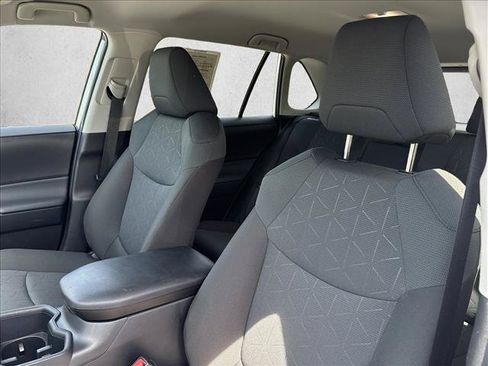 Certified 2025 Toyota RAV4 XLE FWD image 16