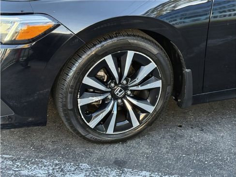 Used 2024 Honda Civic EX image 11