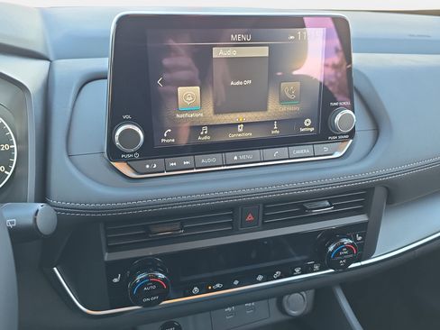 New 2026 Nissan Rogue SV w/ Cold Weather Package FWD image 20