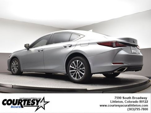 Used 2023 Lexus ES 350 w/ Accessory Package (Z2) image 35