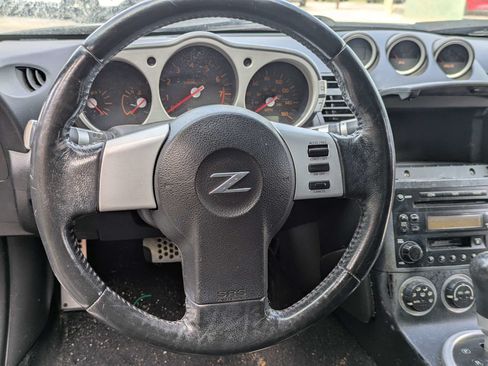 Used 2004 Nissan 350Z Touring RWD image 21